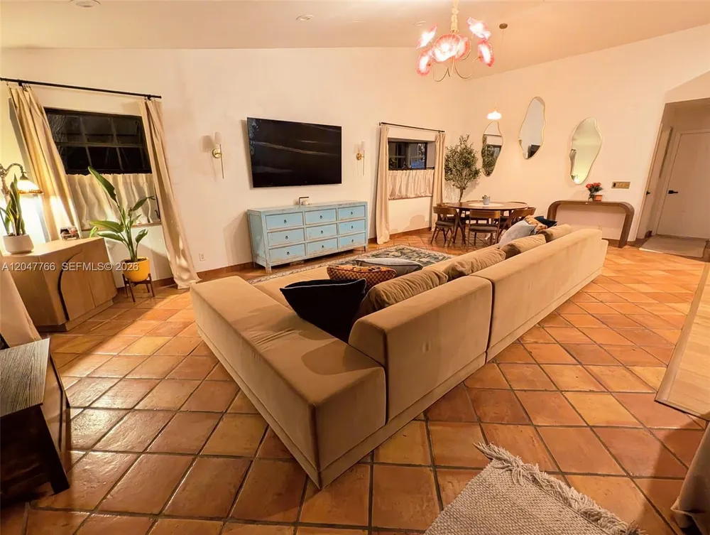5131 SW 201st Terrace, Southwest Ranches, FL 33332