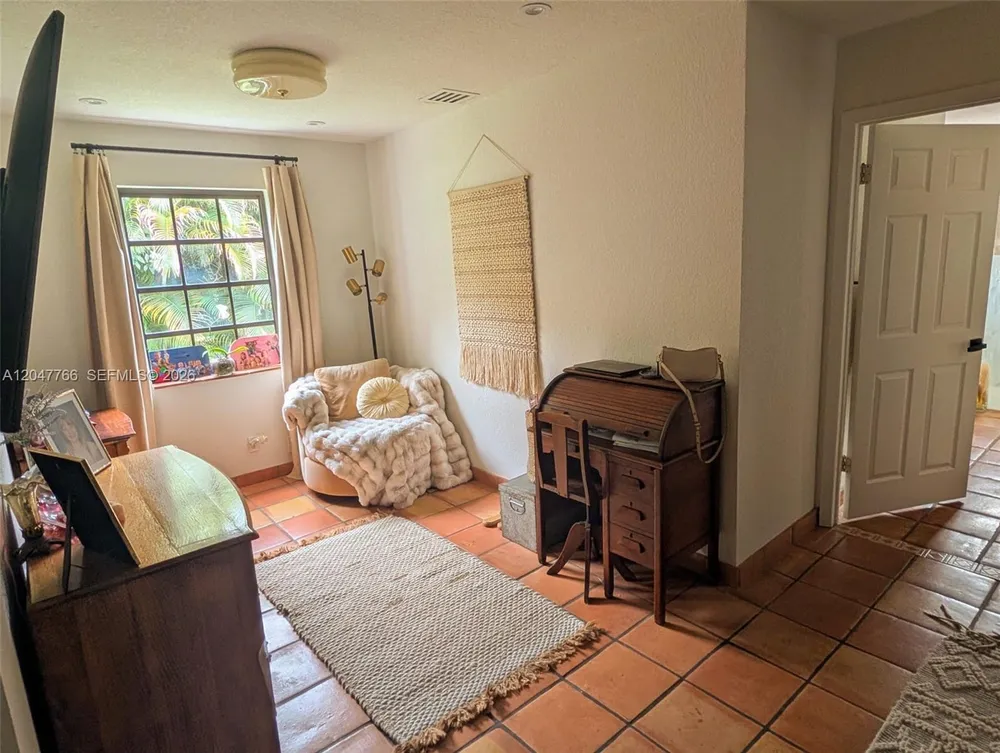 5131 SW 201st Terrace, Southwest Ranches, FL 33332
