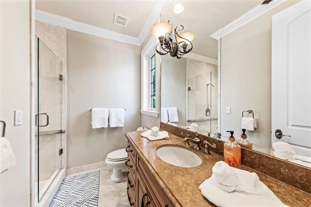 7 Pelican Dr, Fort Lauderdale, FL 33301