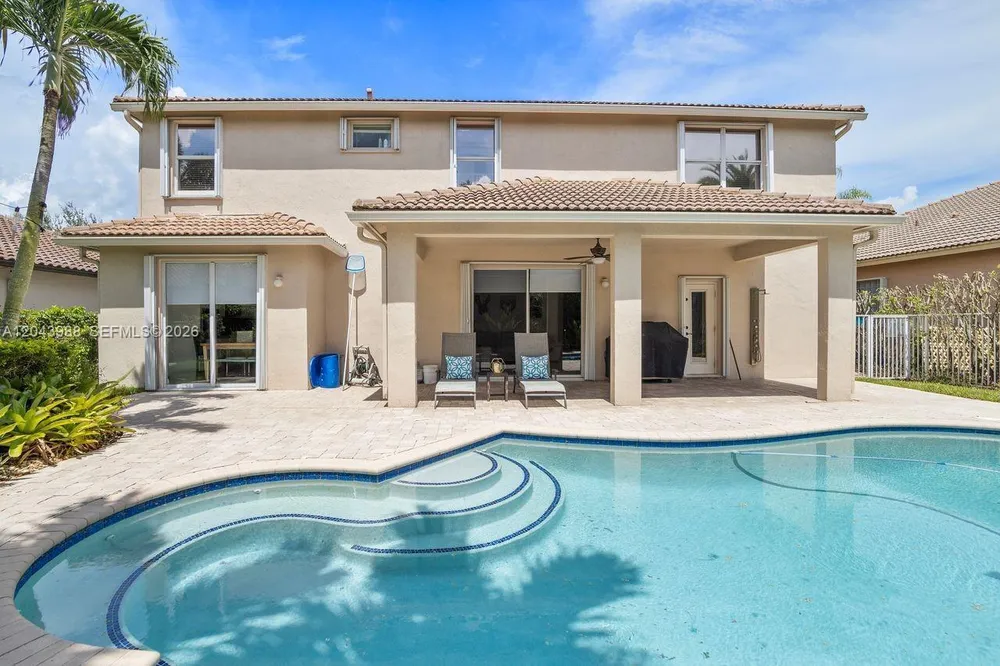 3904 W Gardenia Ave, Weston, FL 33332
