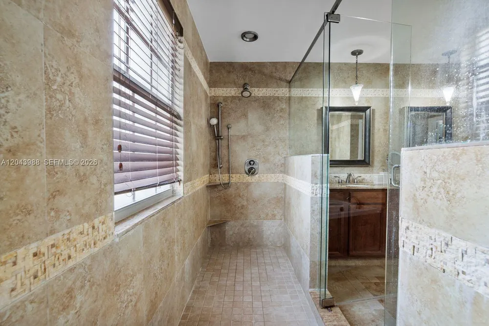 3904 W Gardenia Ave, Weston, FL 33332