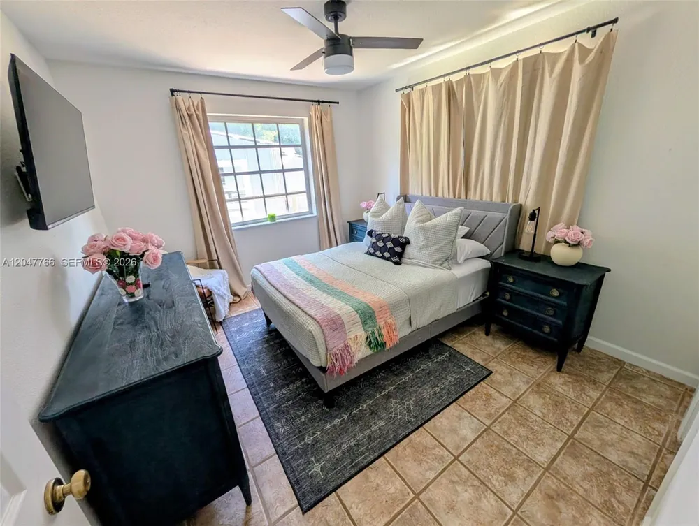 5131 SW 201st Terrace, Southwest Ranches, FL 33332