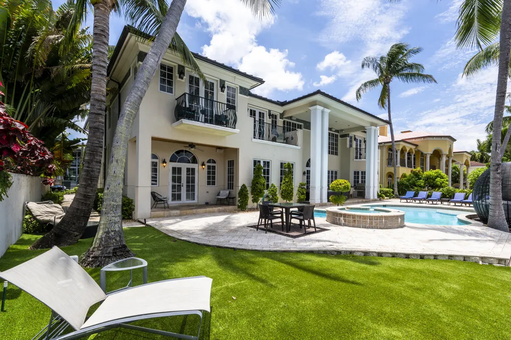 7 Pelican Dr, Fort Lauderdale, FL 33301