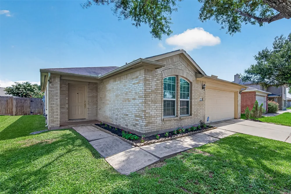 5631 Eagle Landing, Houston, TX 77085