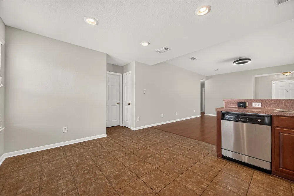 5631 Eagle Landing, Houston, TX 77085