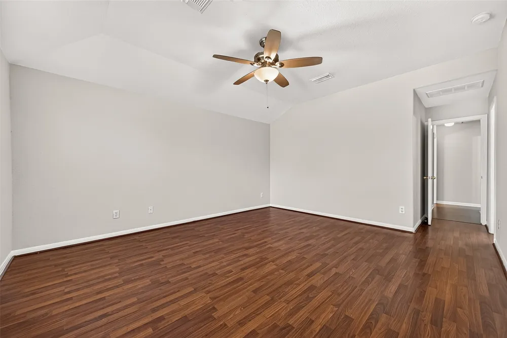 5631 Eagle Landing, Houston, TX 77085