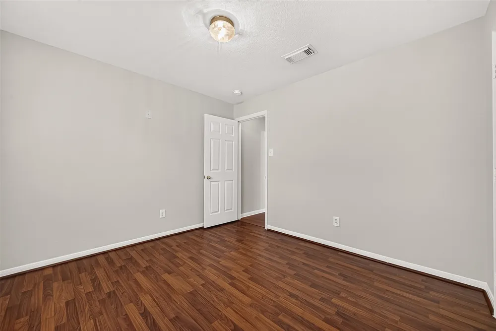 5631 Eagle Landing, Houston, TX 77085