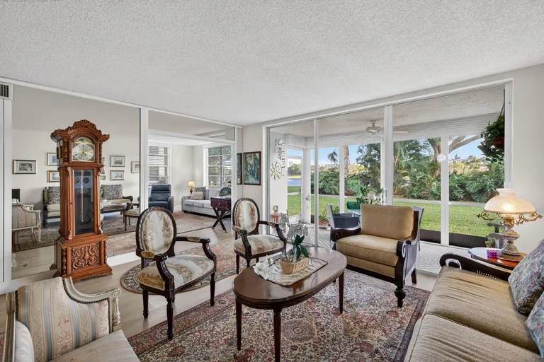 3200 N Course Ln, Pompano Beach, FL 33069