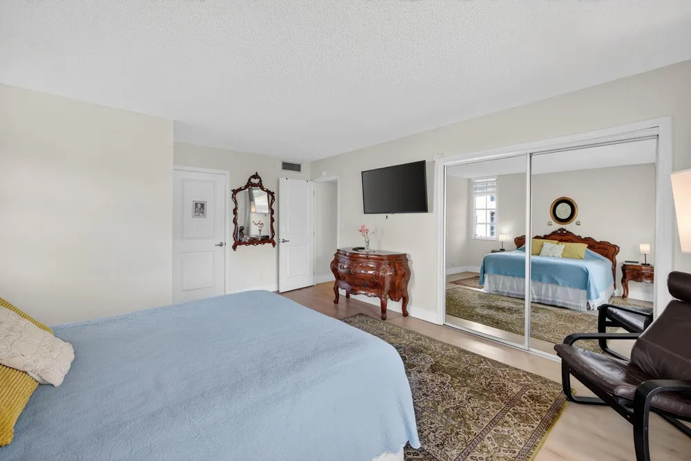 3200 N Course Ln, Pompano Beach, FL 33069