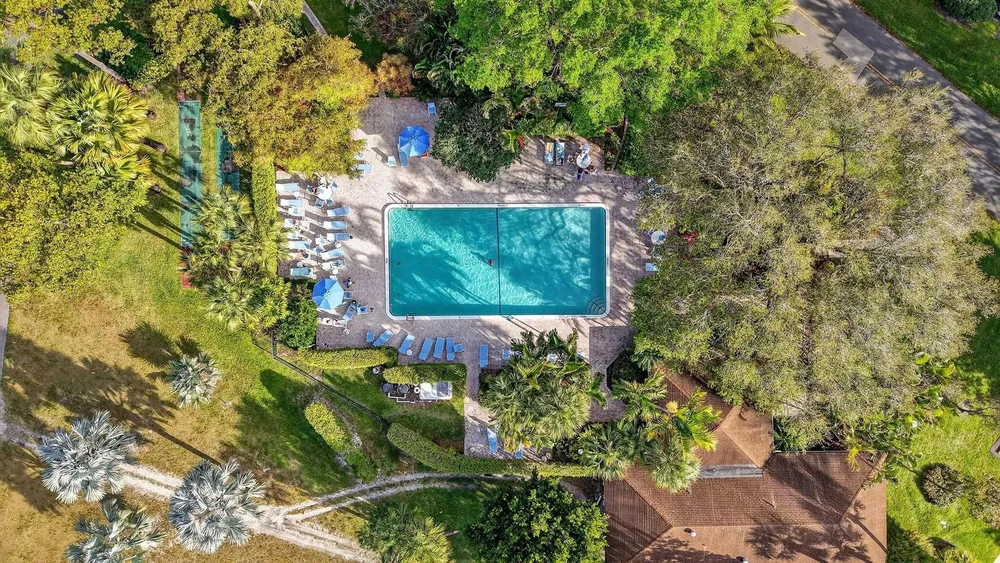 3200 N Course Ln, Pompano Beach, FL 33069