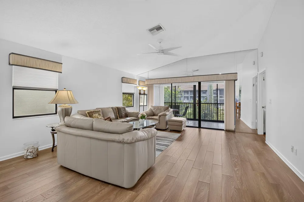 10039 53rd Way S, Boynton Beach, FL 33437