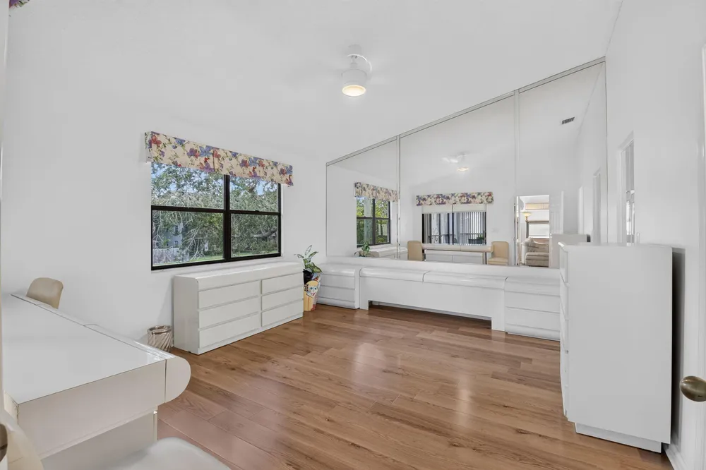 10039 53rd Way S, Boynton Beach, FL 33437