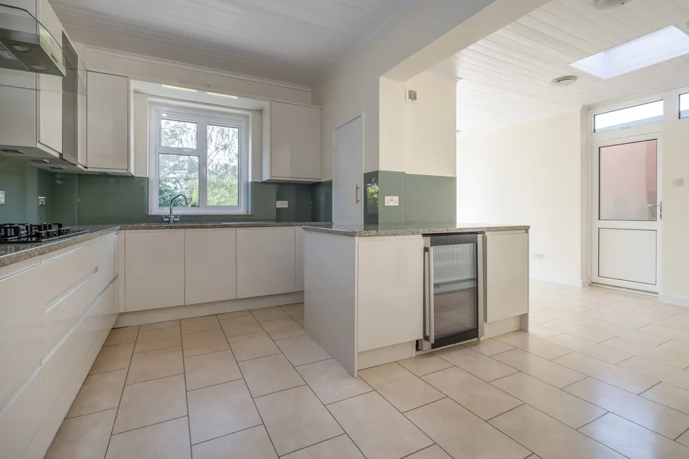 Stonehill Road, London, SW14 photo 5