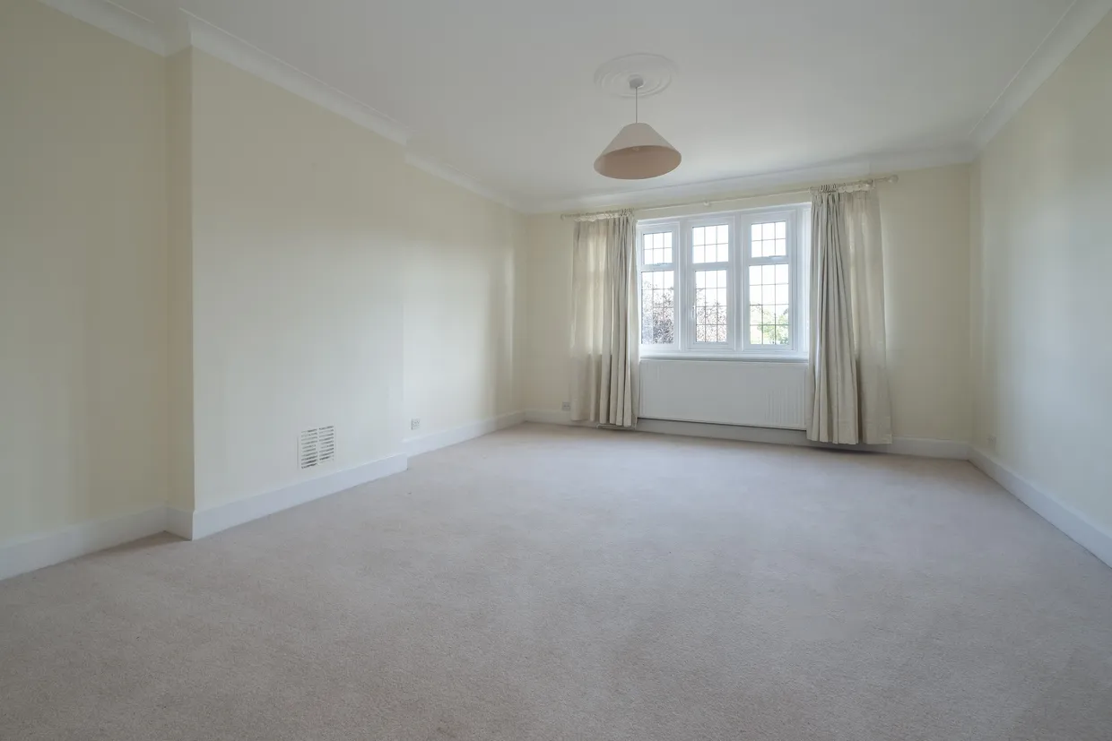 Stonehill Road, London, SW14 photo 11