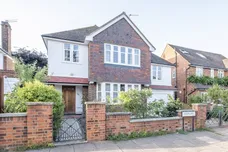 Stonehill Road, London, SW14 photo 15
