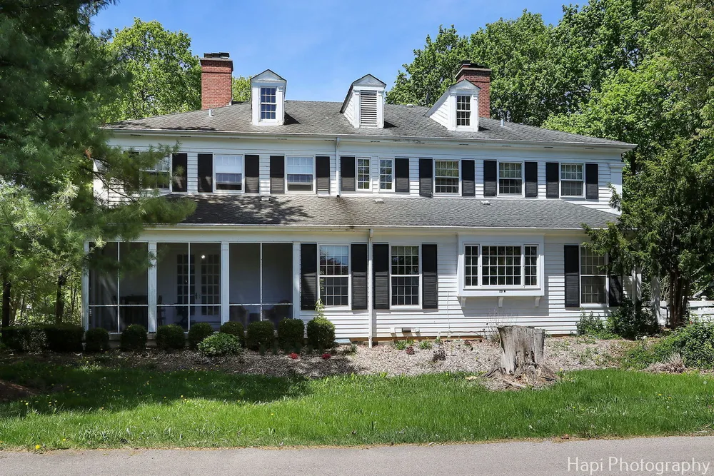23 W County Line Rd, Barrington Hills, IL 60010