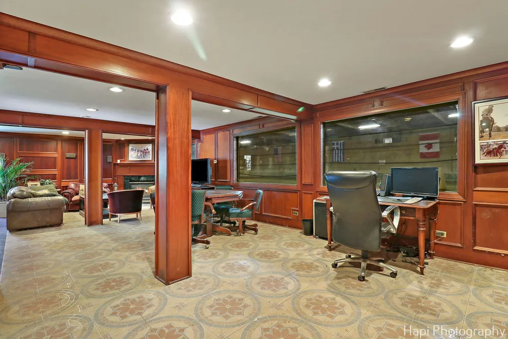 23 W County Line Rd, Barrington Hills, IL 60010
