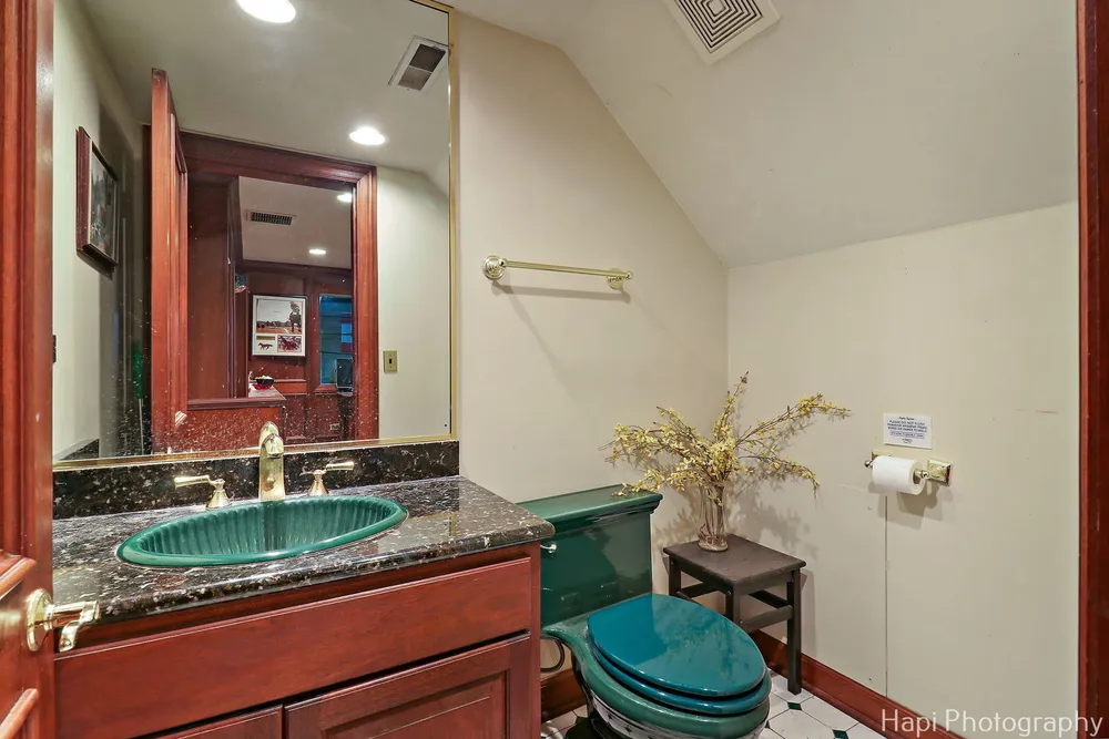 23 W County Line Rd, Barrington Hills, IL 60010