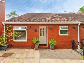 Stonelea, Windmill Hill, Runcorn photo