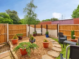 Stonelea, Windmill Hill, Runcorn thumb 2