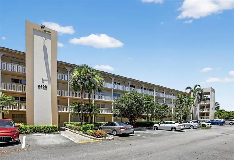 2403 Antigua Circle, Coconut Creek, FL 33066
