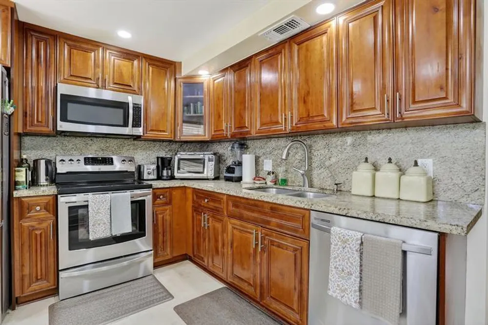 2403 Antigua Circle, Coconut Creek, FL 33066