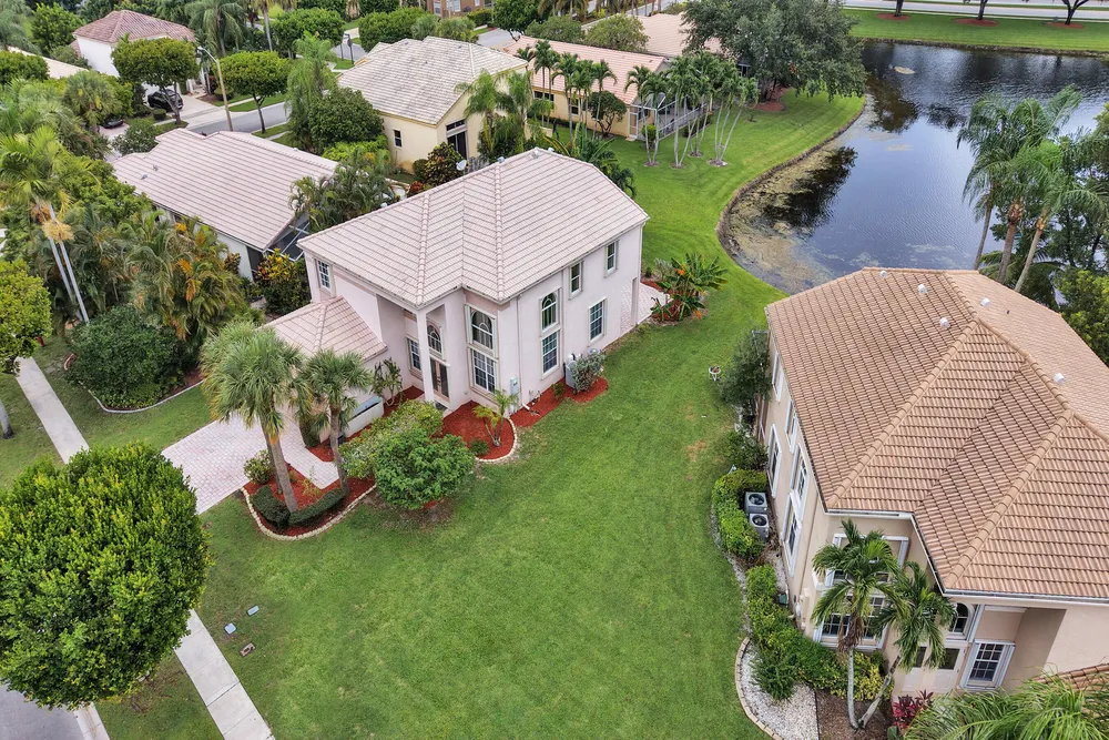 7553 Sally Lyn Ln, Lake Worth Beach, FL 33467