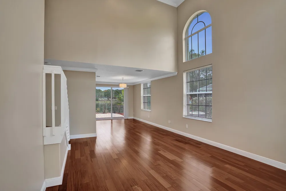 7553 Sally Lyn Ln, Lake Worth Beach, FL 33467
