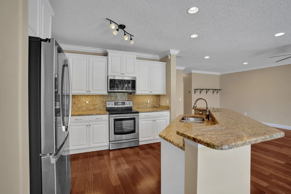 7553 Sally Lyn Ln, Lake Worth Beach, FL 33467