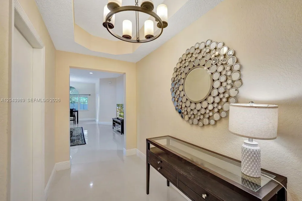 14003 N Cypress Cove Cir, Davie, FL 33325