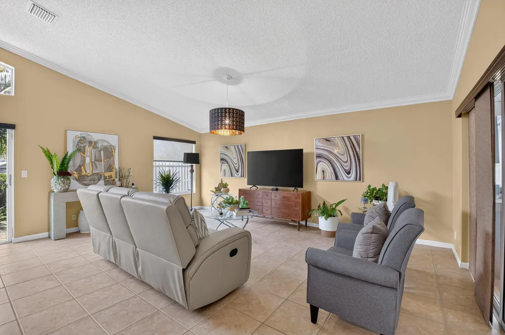6405 Sand Hills Circle, Lake Worth Beach, FL 33463