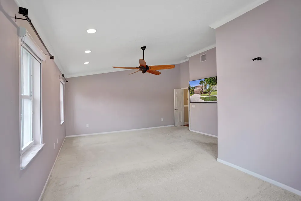 7553 Sally Lyn Ln, Lake Worth Beach, FL 33467