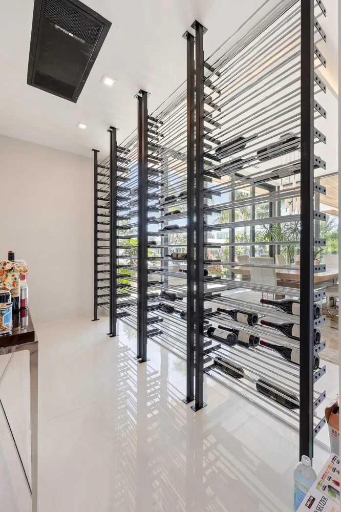 2863 NE 27th St, Fort Lauderdale, FL 33306