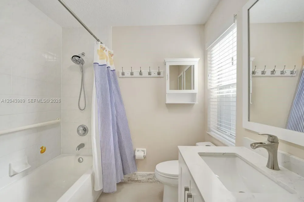 14003 N Cypress Cove Cir, Davie, FL 33325