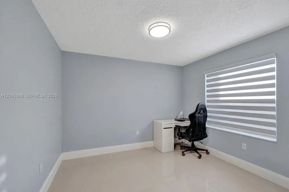14003 N Cypress Cove Cir, Davie, FL 33325