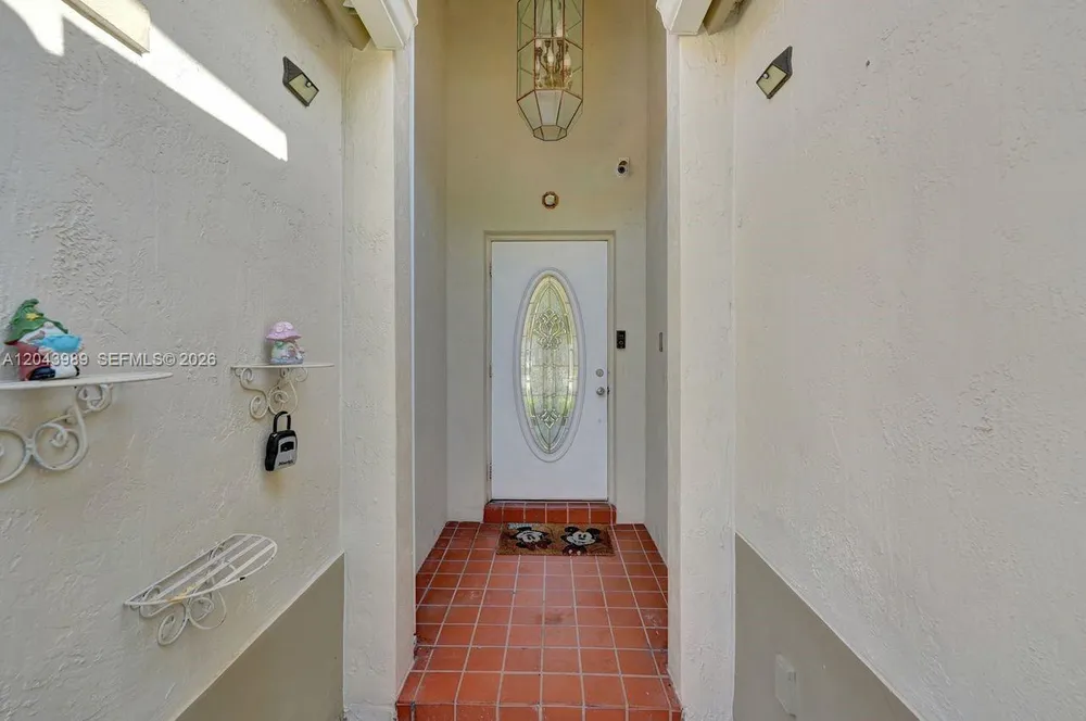 14003 N Cypress Cove Cir, Davie, FL 33325