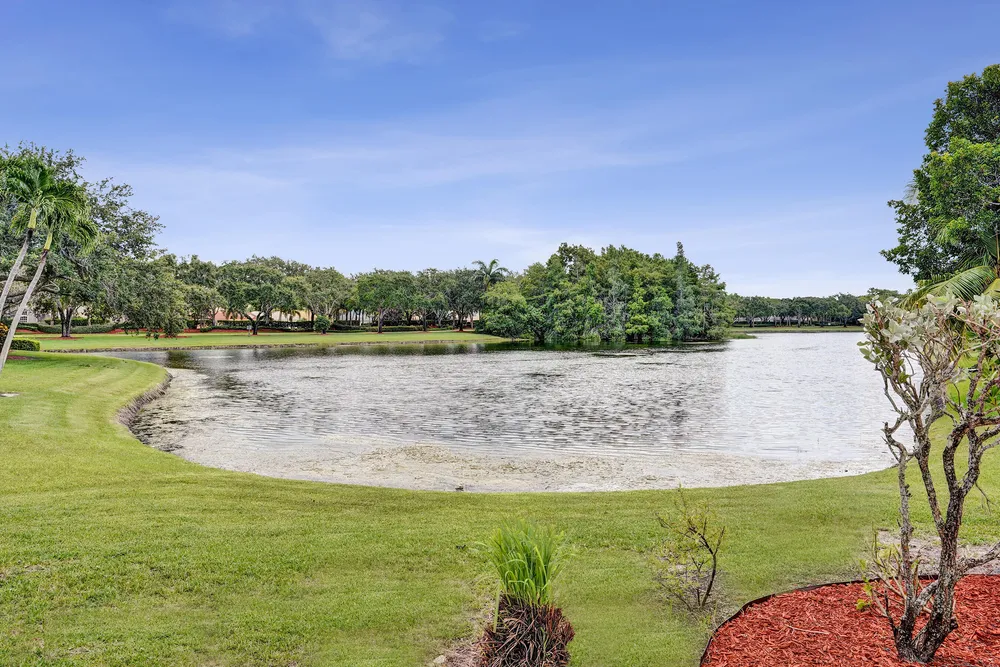 7553 Sally Lyn Ln, Lake Worth Beach, FL 33467