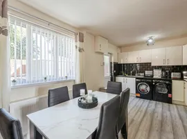 Maple Grove, Conisbrough, Doncaster thumb 2