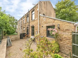 Mayfield Place, DEWSBURY photo