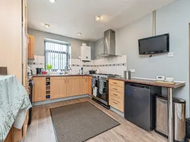 Mayfield Place, DEWSBURY thumb 3