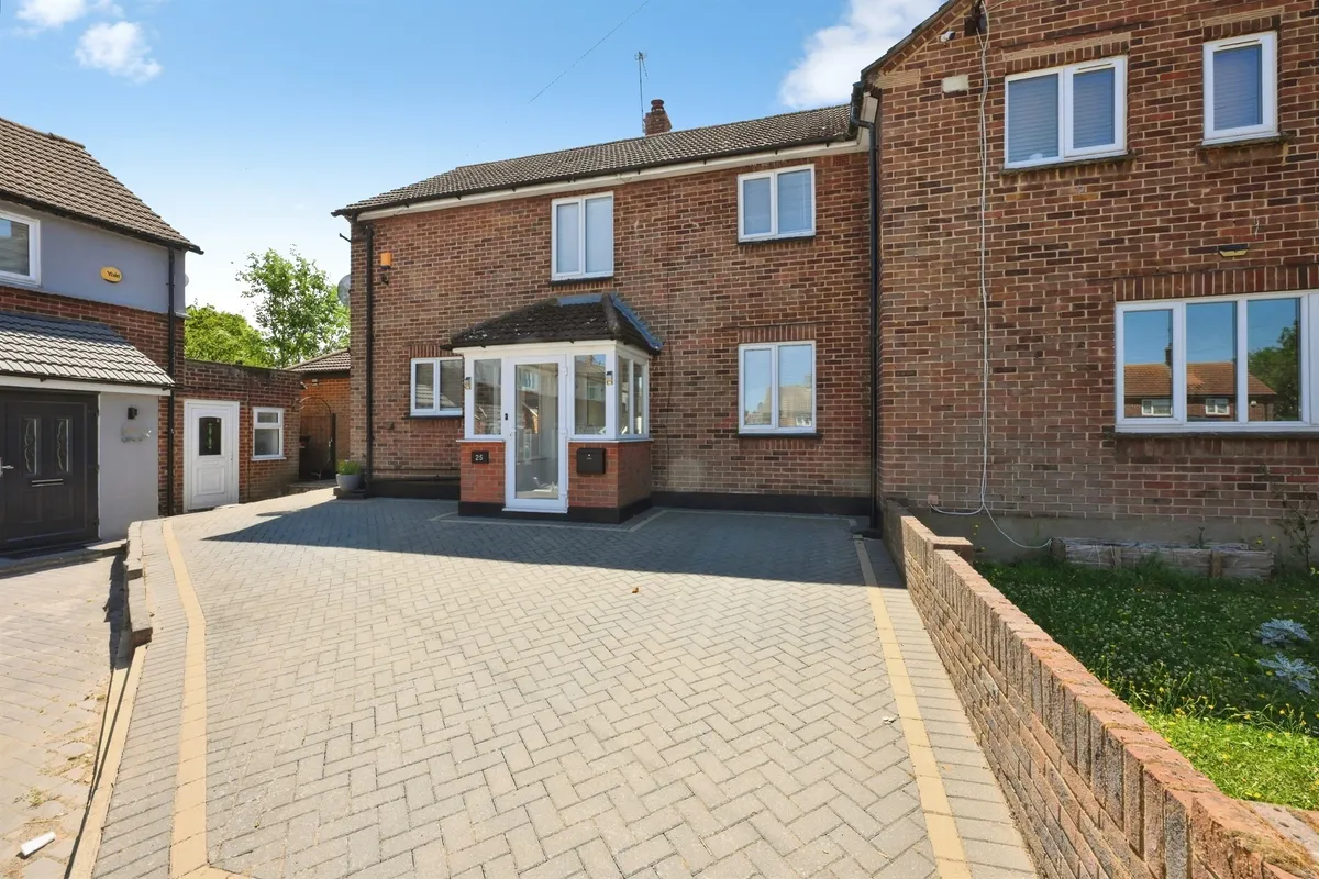Poplar Shaw, Waltham Abbey