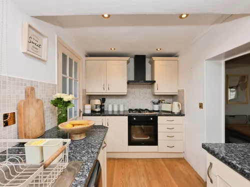 Musley Hill, Warephoto