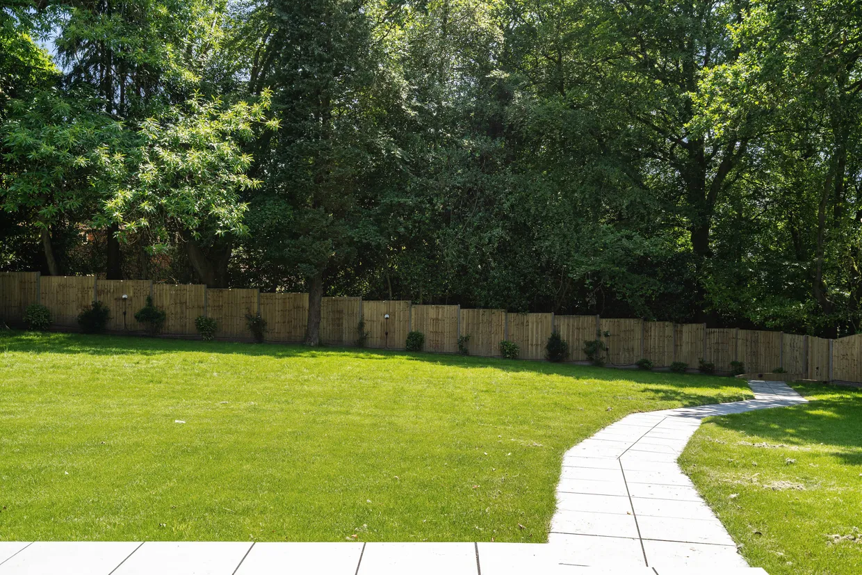The Paddock, Haslemere, GU27 photo 17