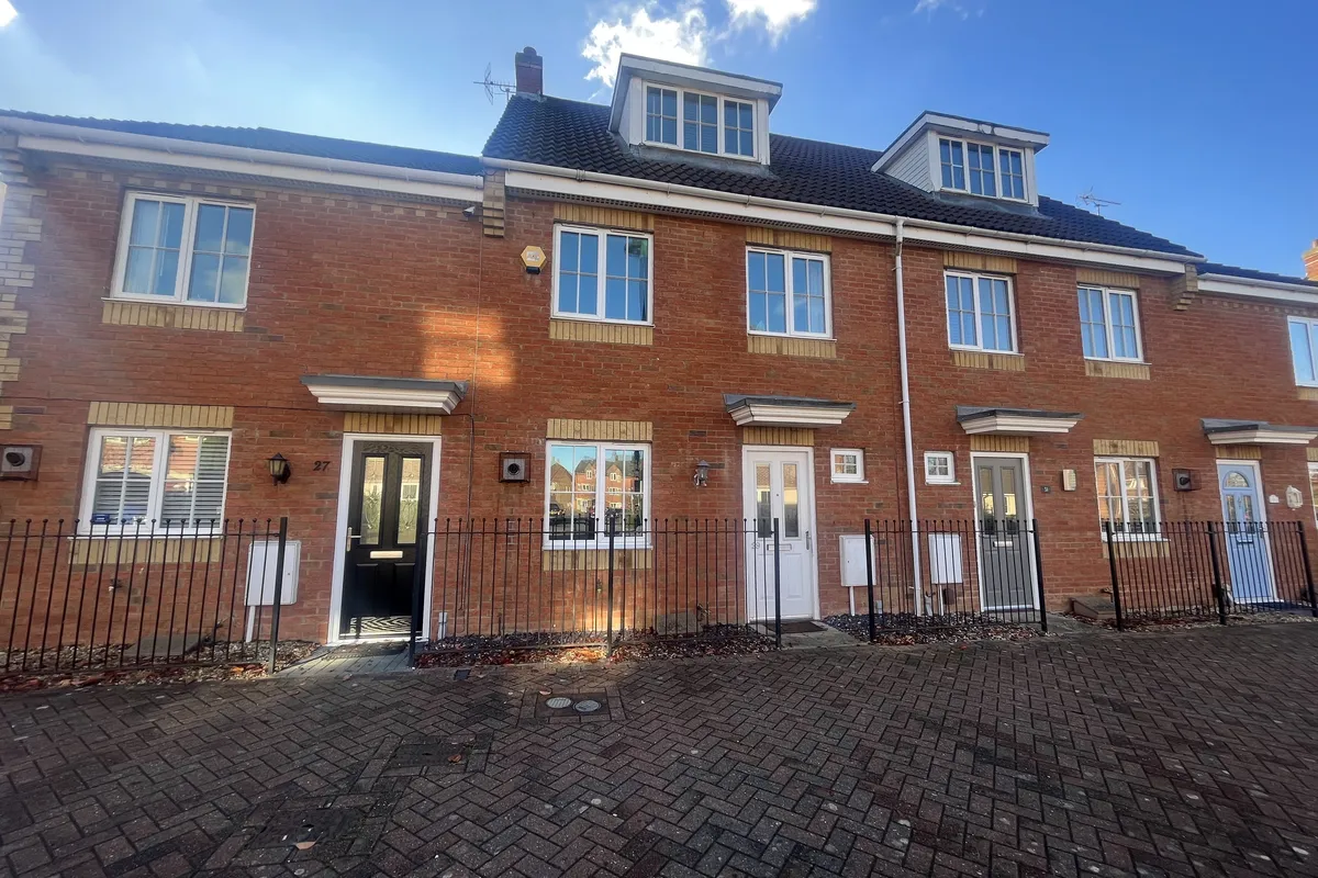 Vale Drive, Hampton Vale, PETERBOROUGH