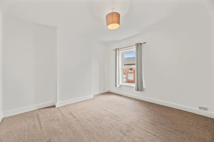 Property carousel image 9