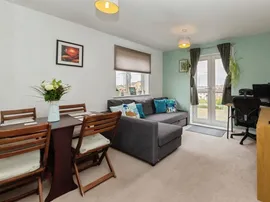 Nicholas Charles Crescent, Aylesbury thumb 3