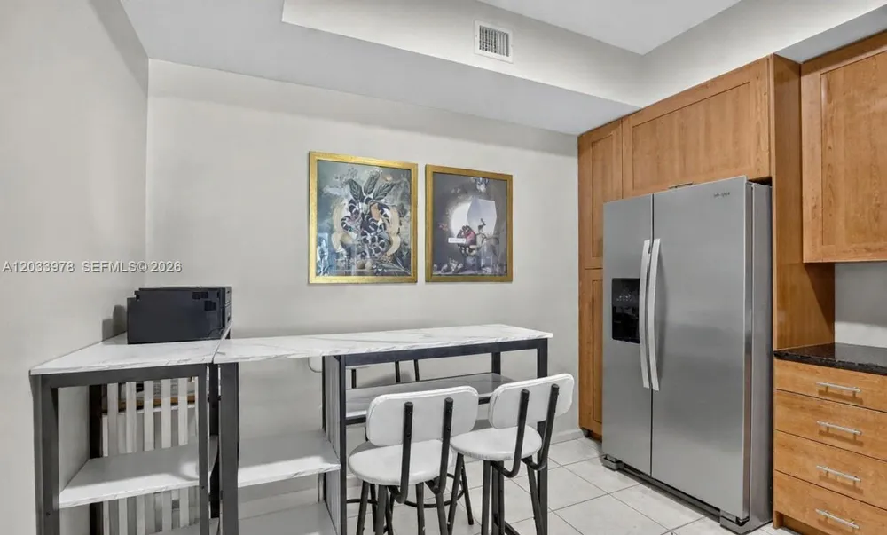 3340 NE 190th St, Aventura, FL 33180