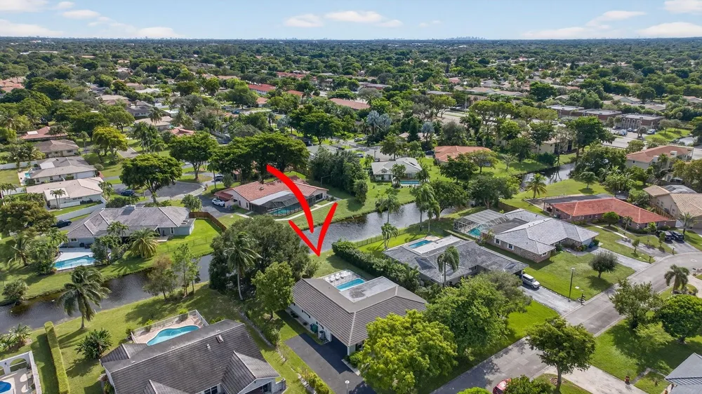 2421 NW 114th Ave, Coral Springs, FL 33065