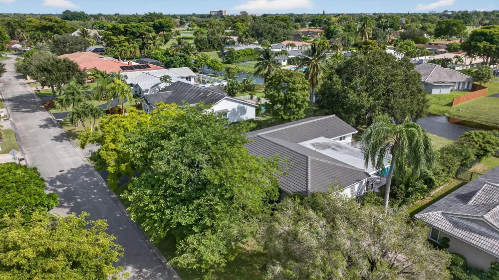 2421 NW 114th Ave, Coral Springs, FL 33065