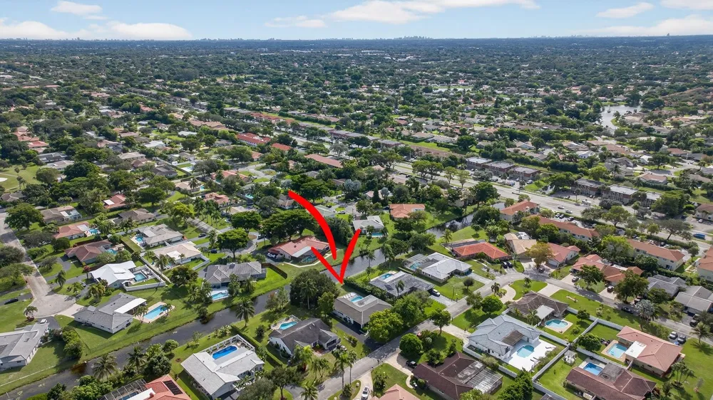 2421 NW 114th Ave, Coral Springs, FL 33065
